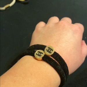 (2) Inspiring Hair Ties